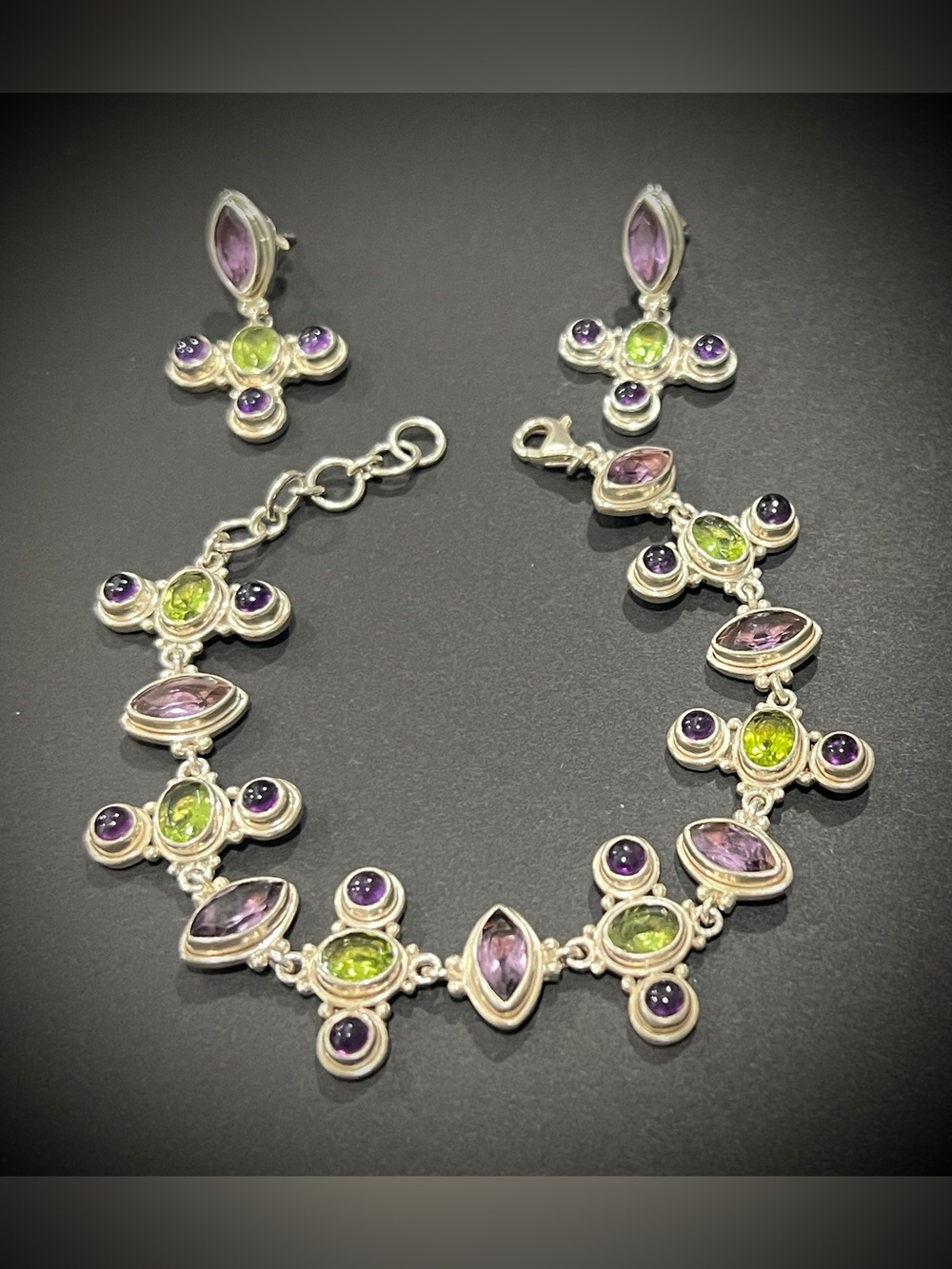 Vintage 925 Sajen Amethyst and Peridot Bali Bracelet and Earring Set - Picture 3 of 6
